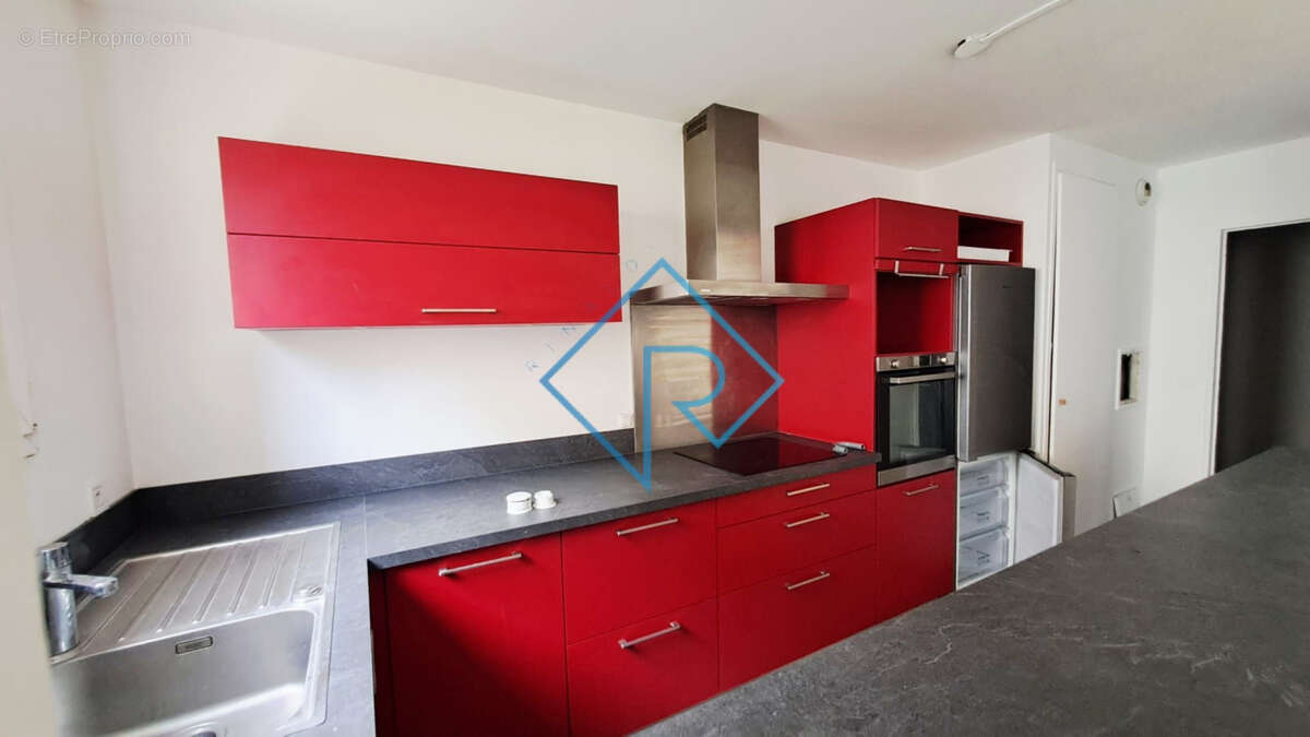 Appartement à PARIS-19E