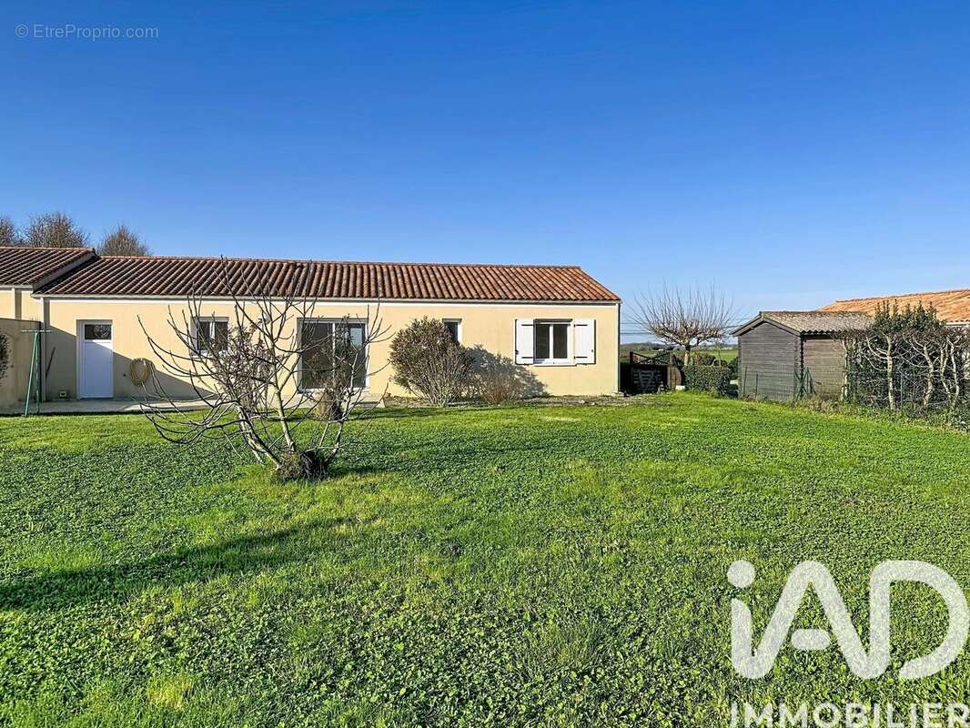 Maison 91 m² à Marsais-Sainte-Radegonde  - photo 2
