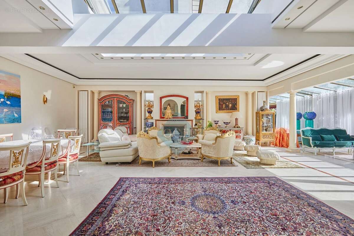 Appartement à PARIS-11E