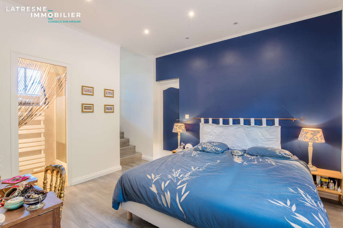 Maison à CAMBLANES-ET-MEYNAC