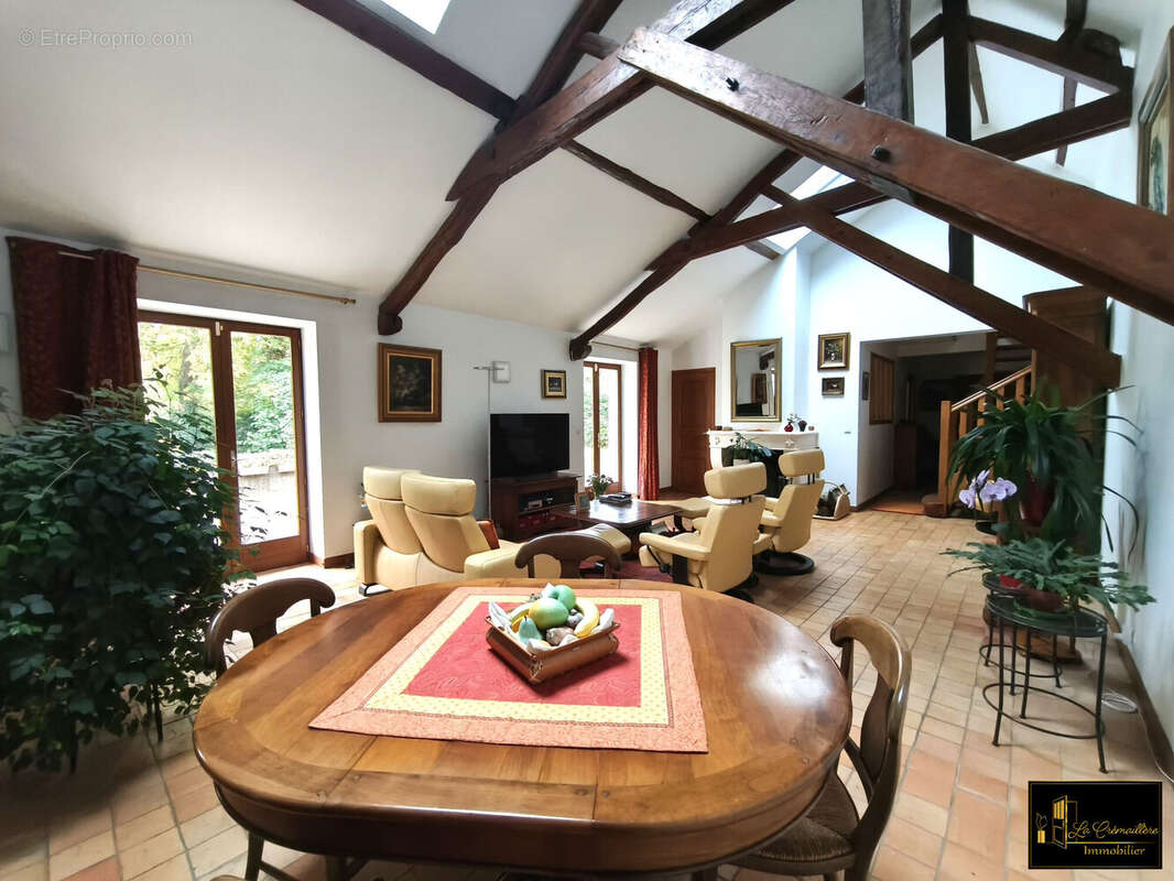 Maison à ROCHEFORT-EN-YVELINES