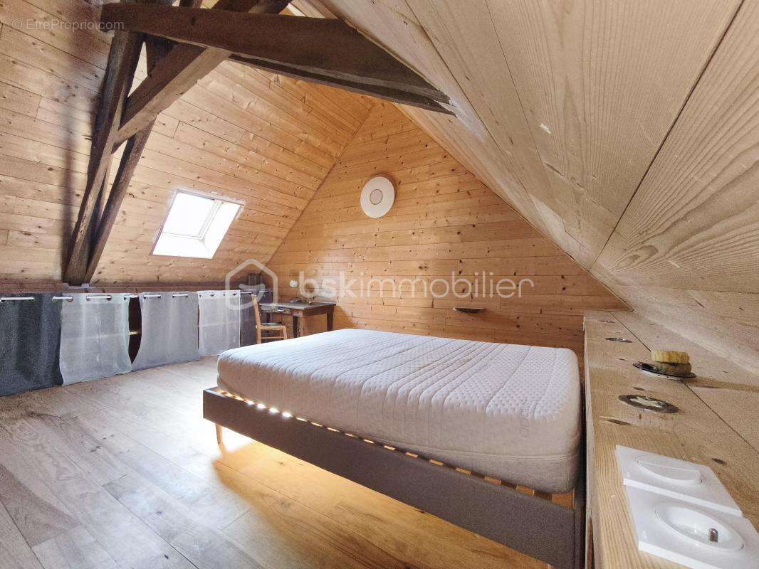 Maison à AURIONS-IDERNES