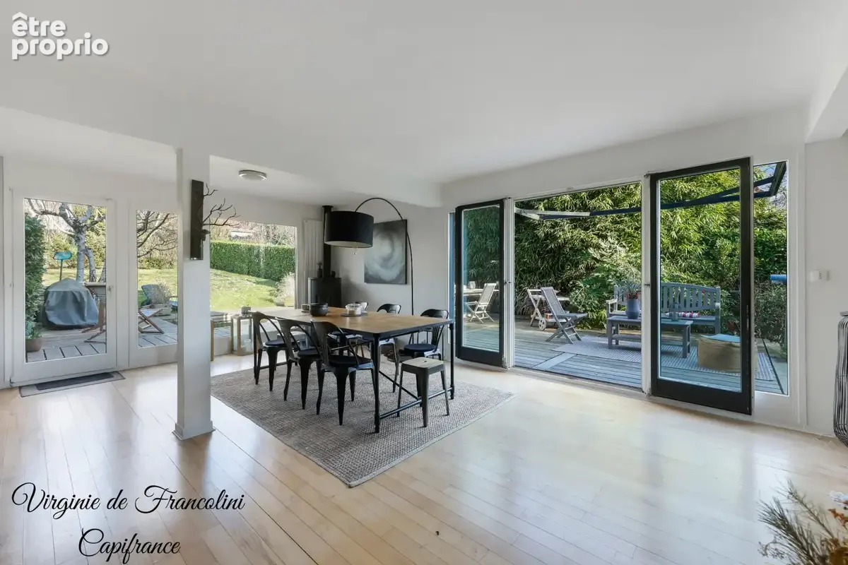 Sucy-en-Brie, Maison d'exception, parcelle de 800m², 259m² au sol, 4 chambres, 3 terrasses, jardin, garage, sous-sol - photo 6