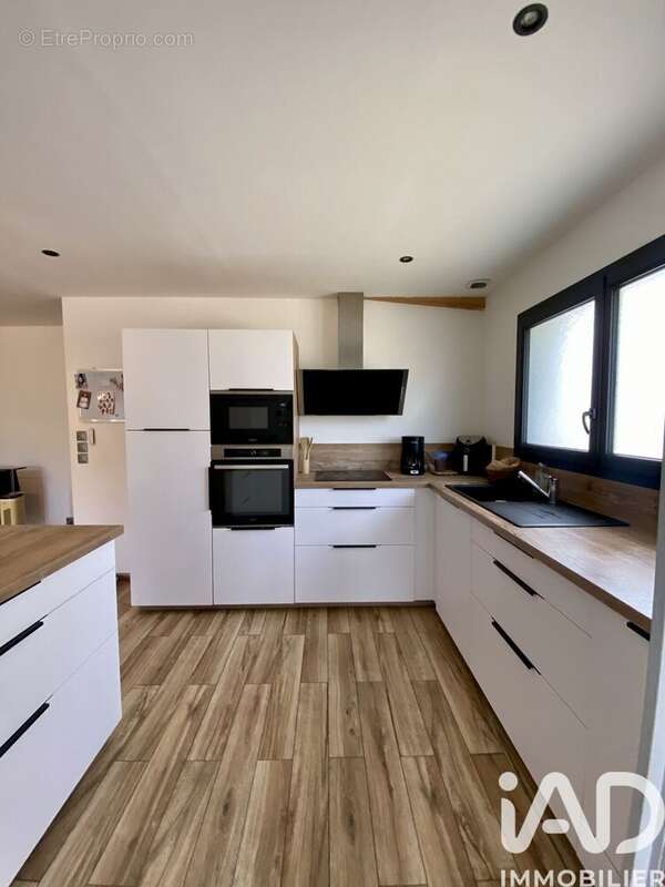 Maison 80 m² à Moreac  - photo 4