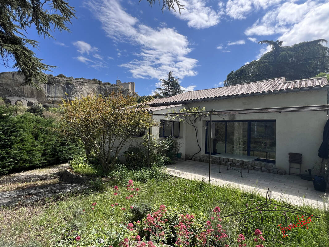 Maison à VAISON-LA-ROMAINE