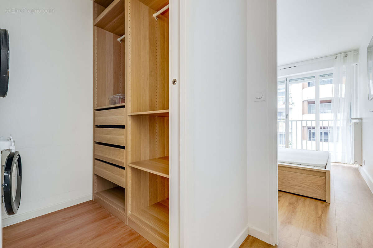 Appartement à PARIS-15E