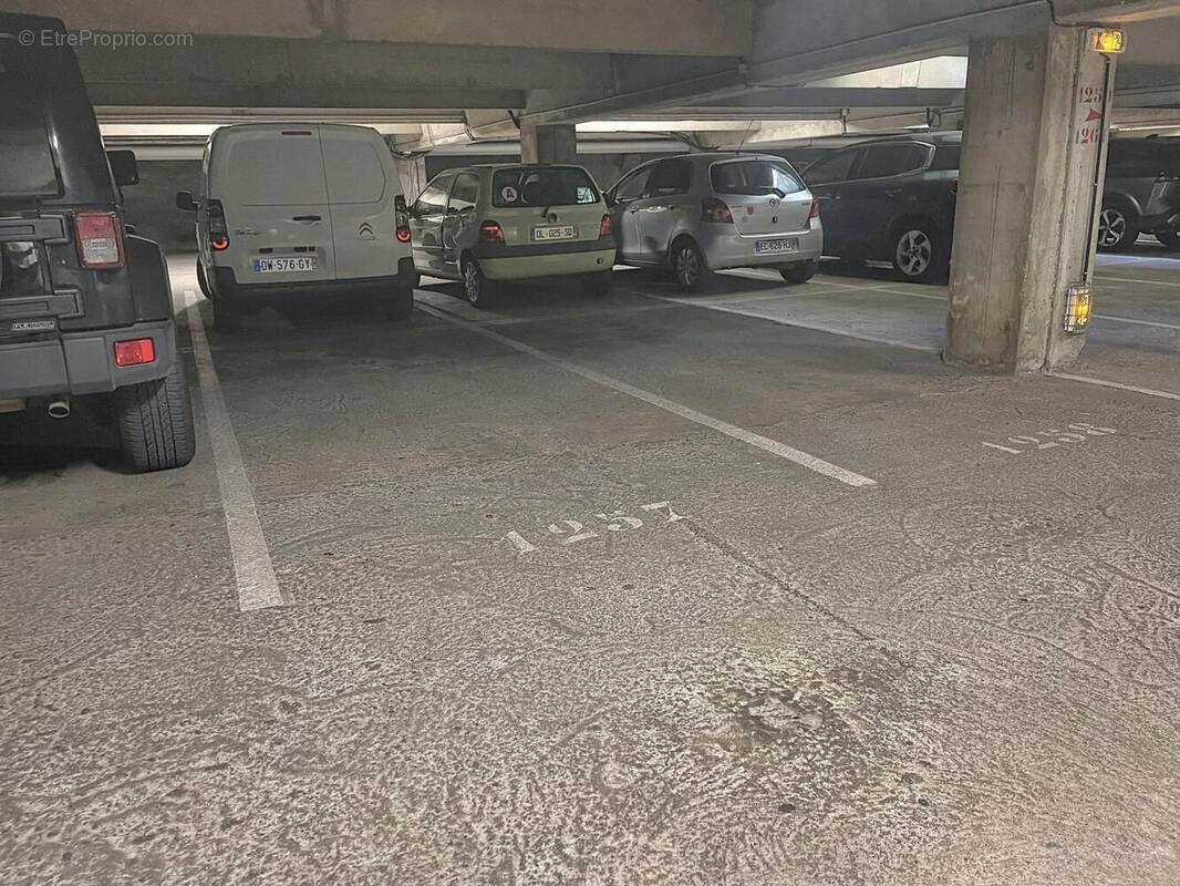 Photo 1 - Parking à MONTPELLIER