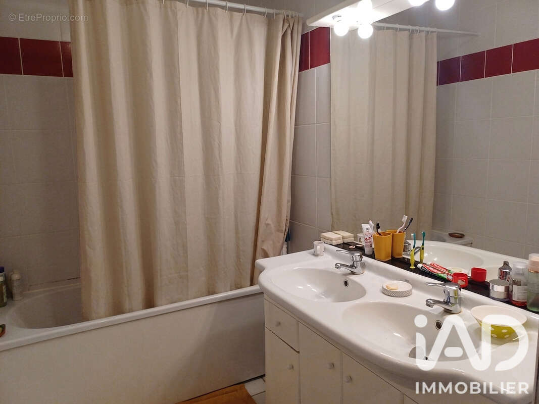 Appartement 91 m² à L'etang-Sale  - photo 6
