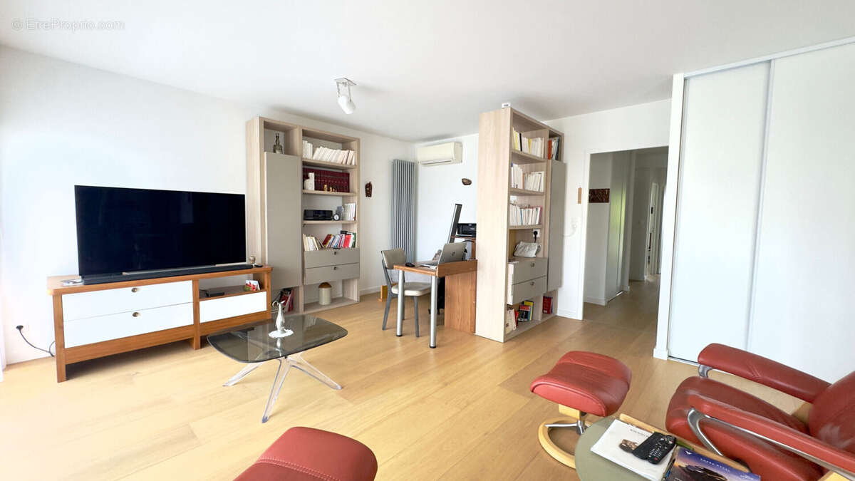 Quartier LA GENETTE - Appartement La Rochelle 4 pièce(s) 104 m2 - photo 10