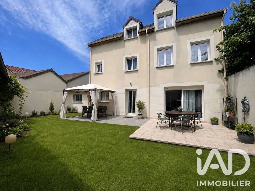 Photo 1 - Maison à SUCY-EN-BRIE