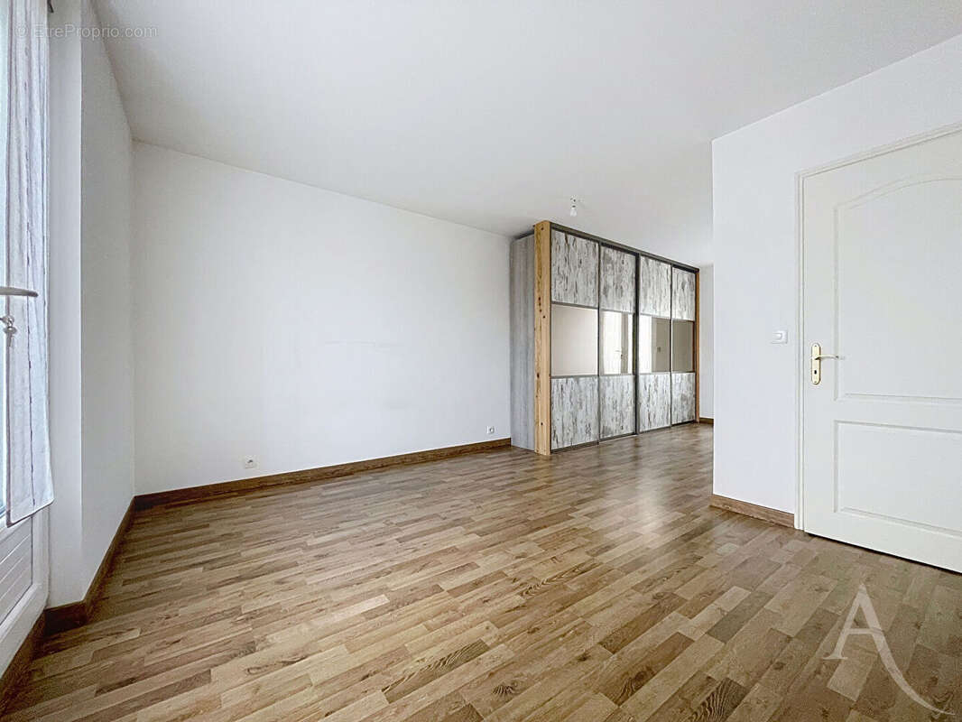 Maison à AUBERGENVILLE