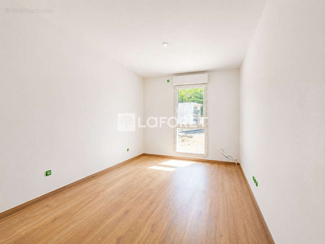 Appartement à CHALLES-LES-EAUX