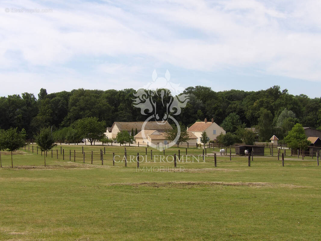 Maison à FONTENAY-LES-BRIIS