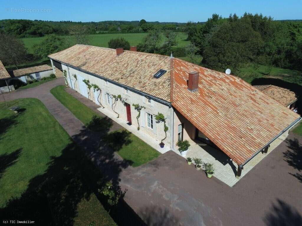 Maison à SAUZE-VAUSSAIS