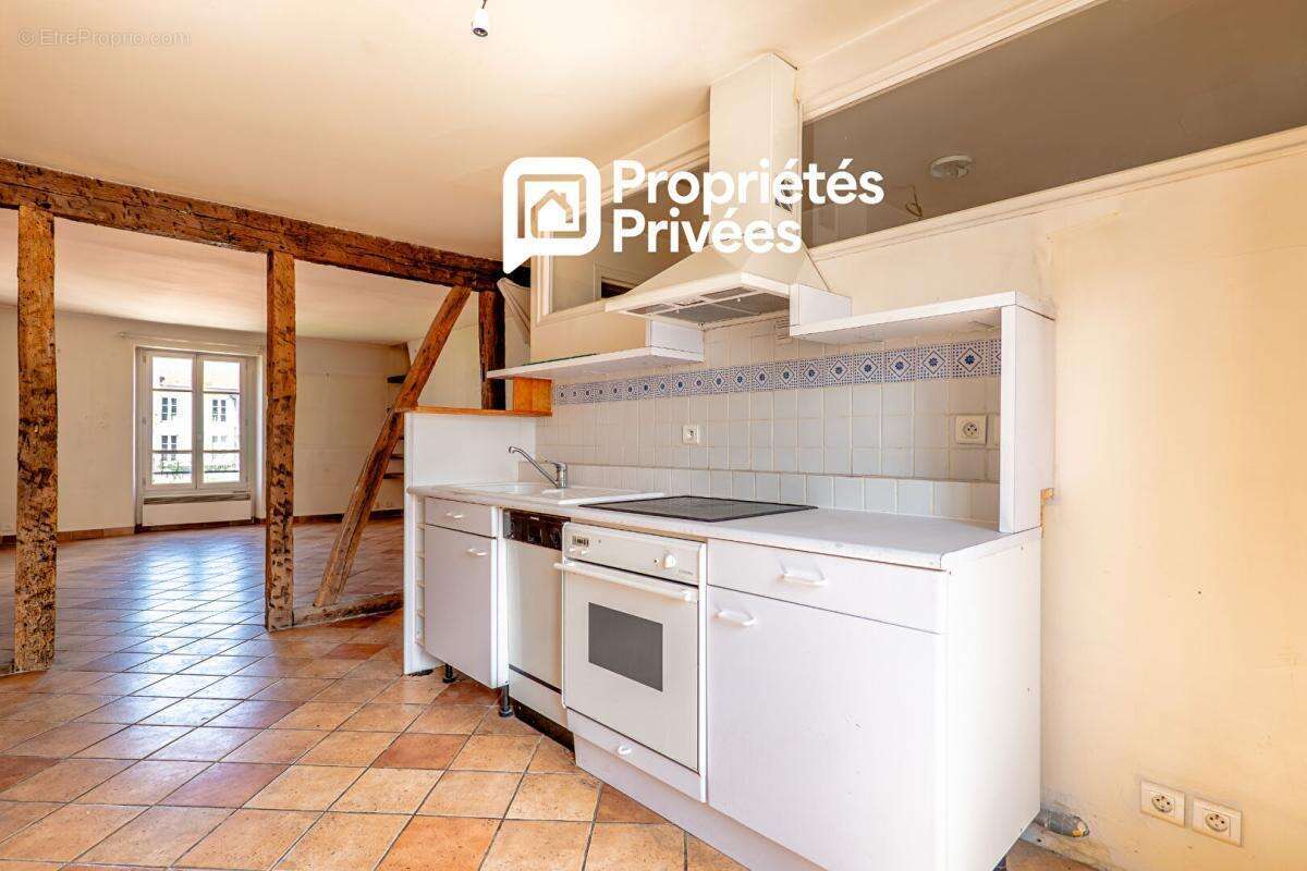 Appartement à PARIS-4E