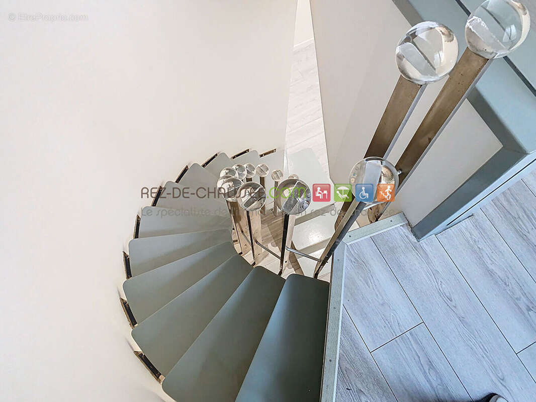 Appartement souplex place victor hugo - photo 7