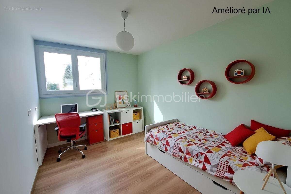Appartement à SAINT-CYR-SUR-LOIRE