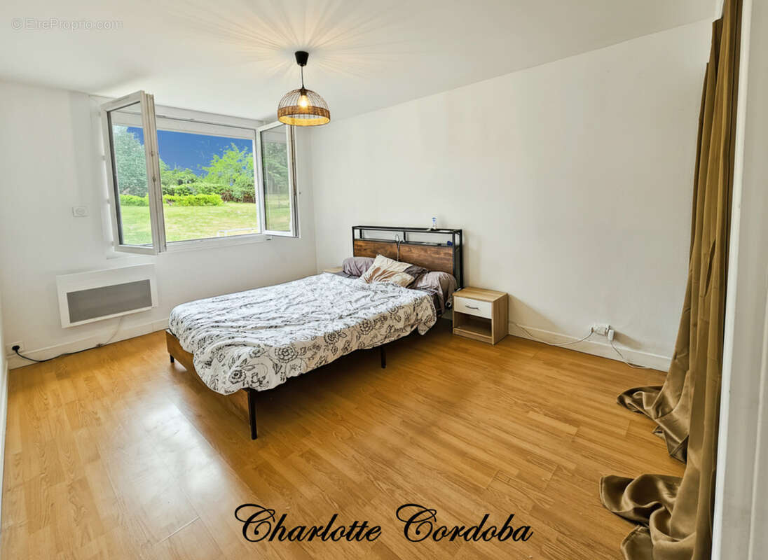  Maison entièrement rénovée – 2 chambres, possibilité 3 – Double garage à Xaintrailles - photo 11