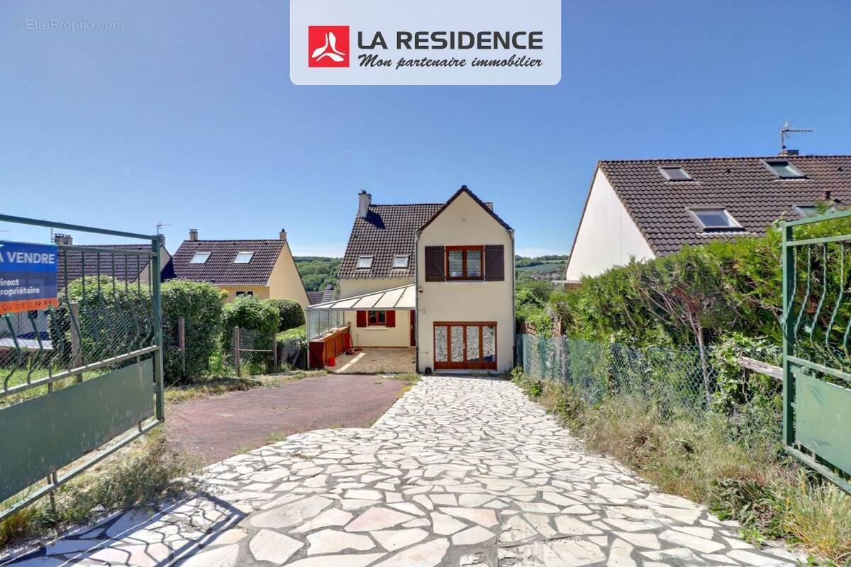 Maison 183 m² à Nezel  - photo 1
