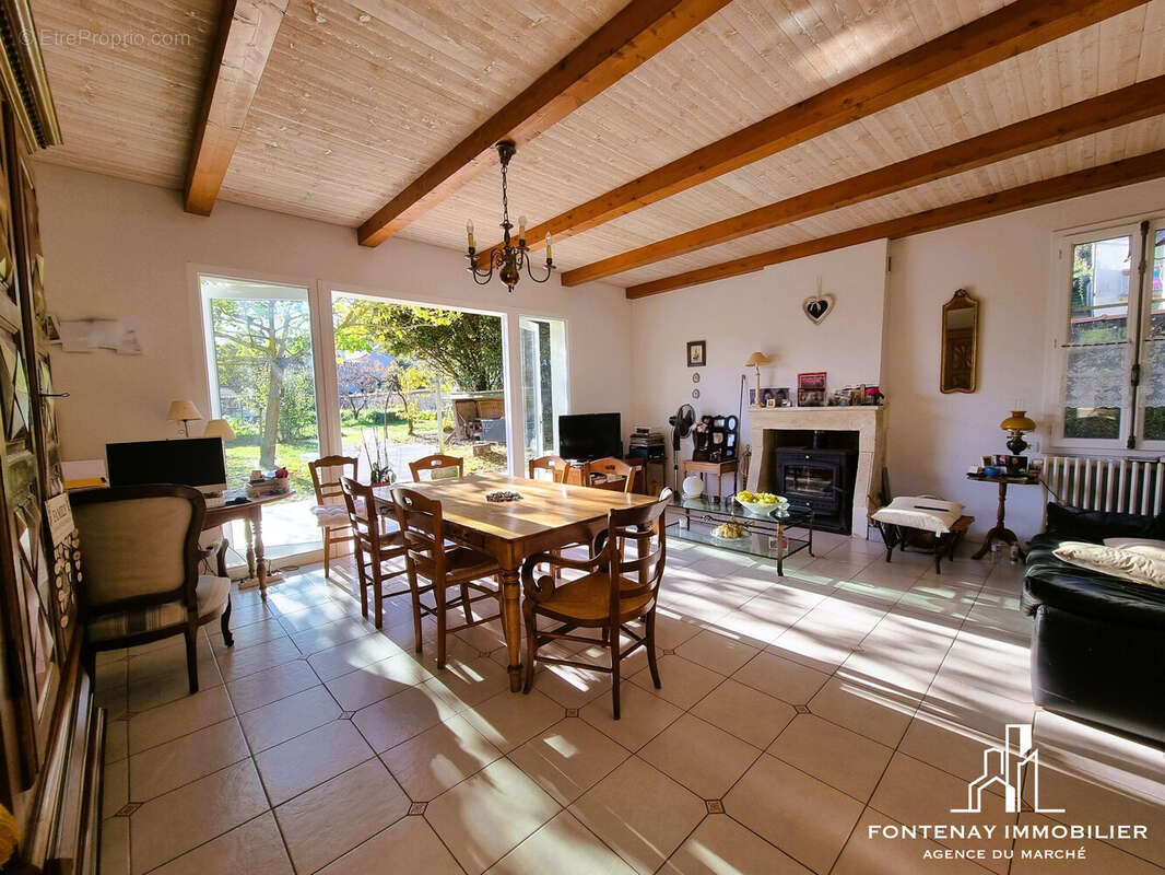 Maison 167 m² à Fontenay-Le-Comte  - photo 3