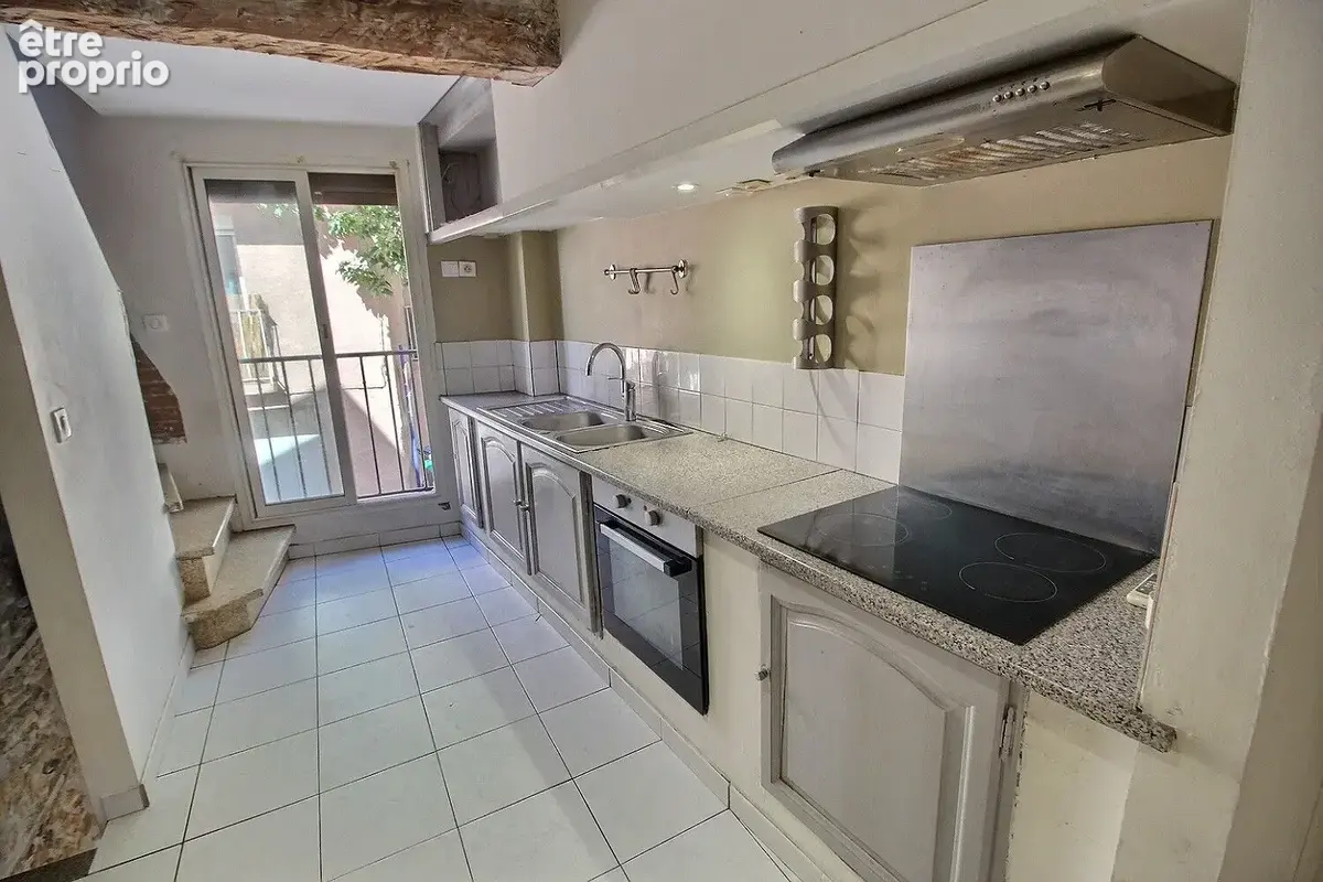 A vendre aucoeur de cabestany maison de village en r+1 - photo 2