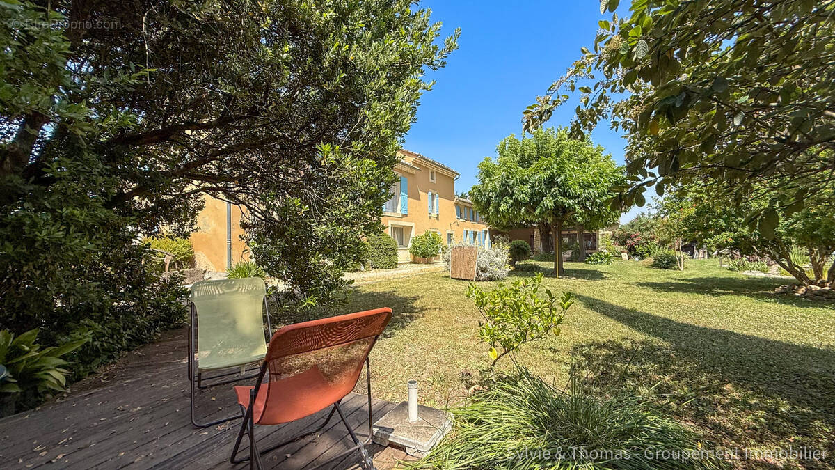 Maison à CADEROUSSE