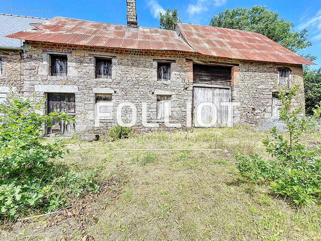 Maison à SAINT-DENIS-LE-GAST