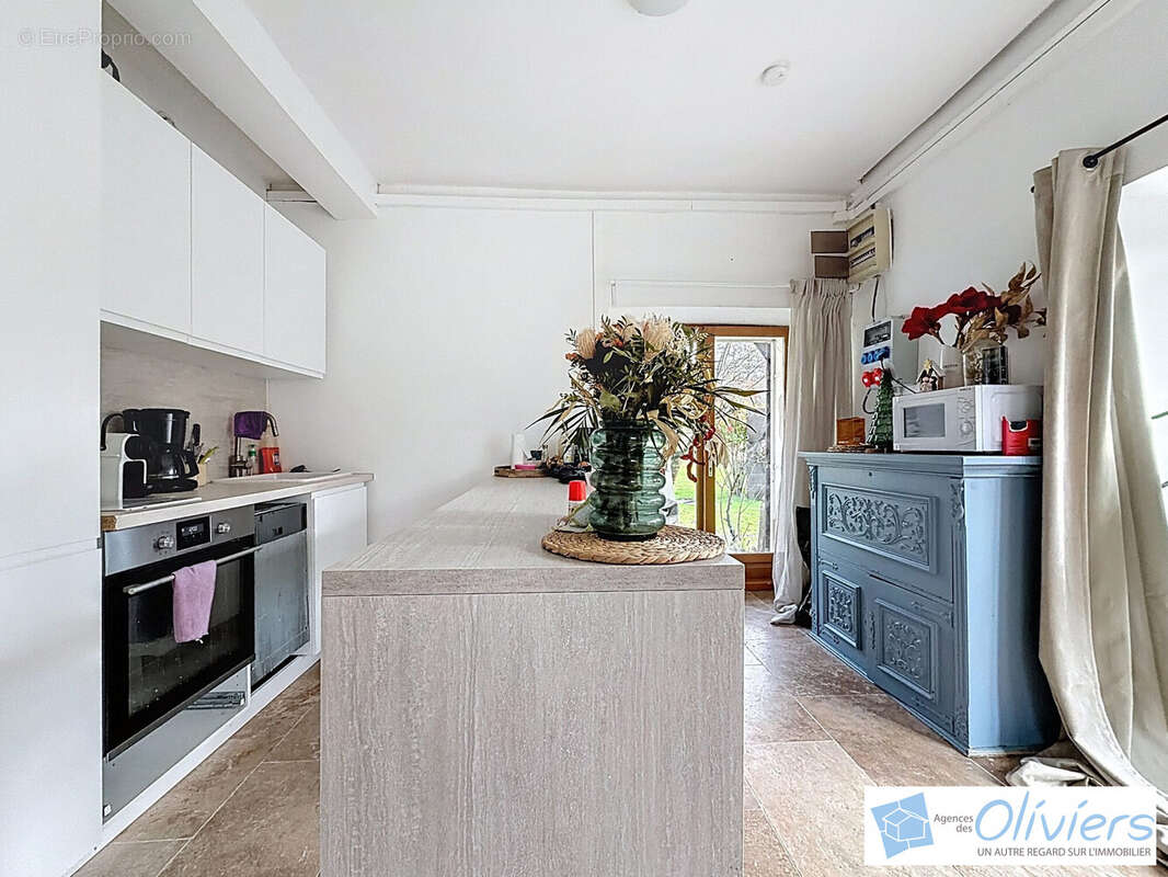 Appartement à SAINT-REMY-LES-CHEVREUSE