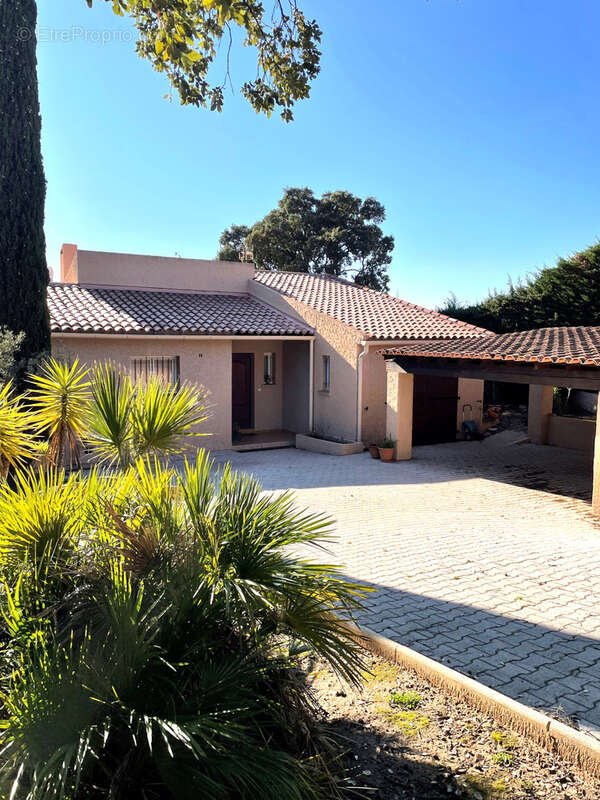 Maison à LA LONDE-LES-MAURES