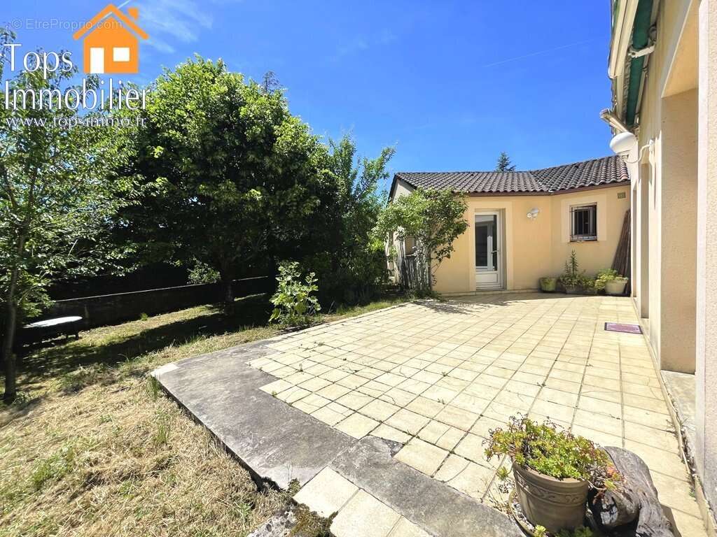 Maison à VILLEFRANCHE-DE-ROUERGUE