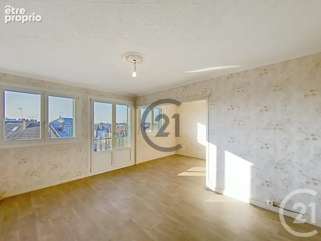 Appartement 3 pièces 64 m² à vendre à Sainte-Savine (10300) - photo 2