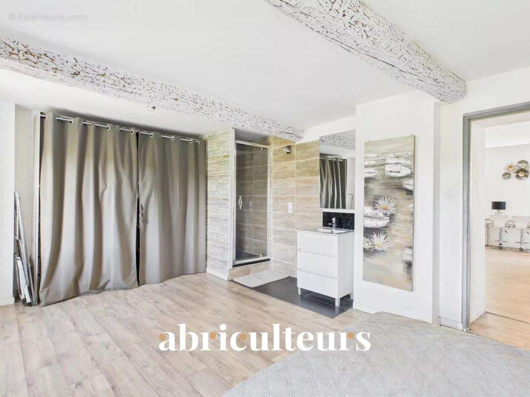 Appartement à CALLIAN