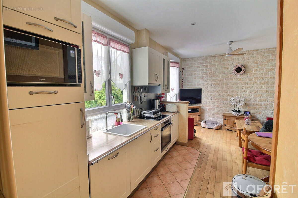 Appartement La Garenne Colombes 4 pièce(s) 67 m2 - photo 5