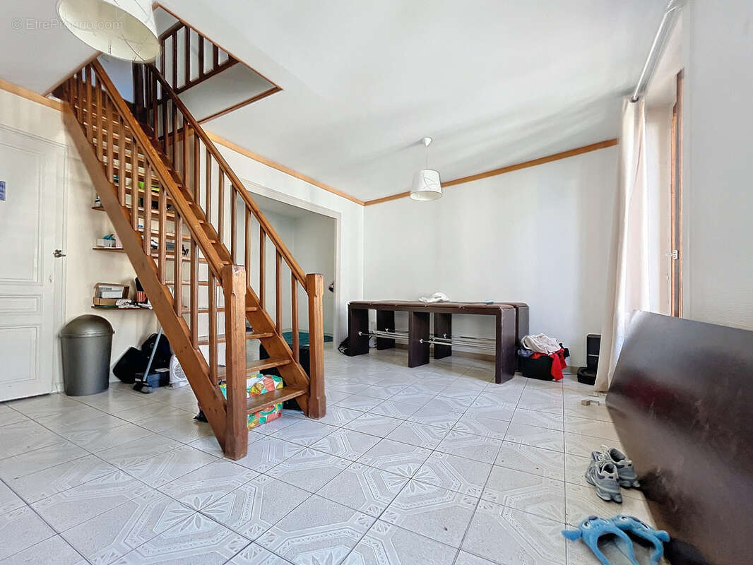 Appartement à SAINT-ETIENNE