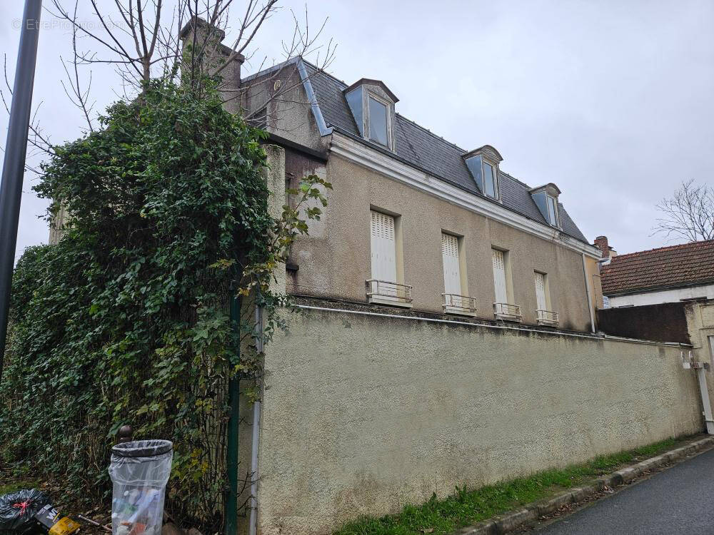 Maison à VILLIERS-LE-BEL