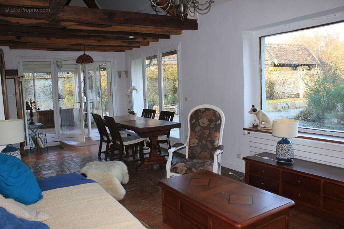 Maison à CERNAY-LA-VILLE