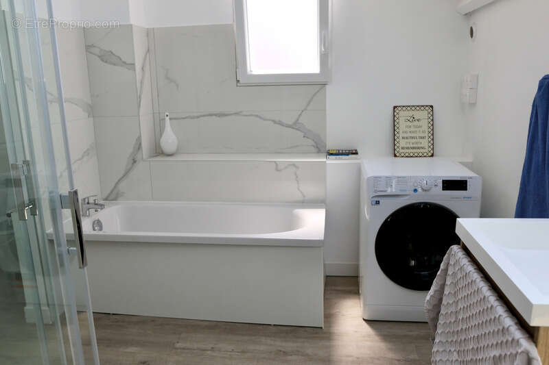 Maison à vendre à VILLERS ALLERAND (51), une maison principale sur deux niveaux, un logement indépendant, une piscine extérieure - photo 5
