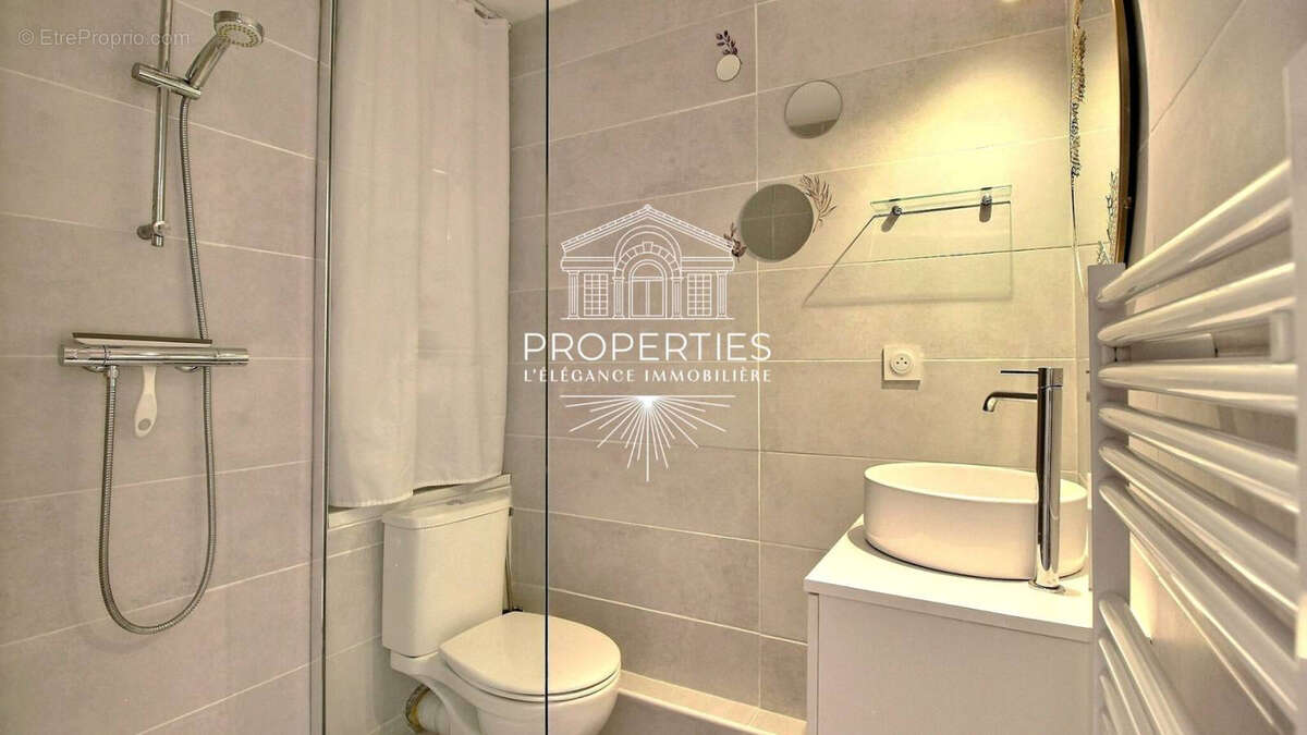 Appartement à CARQUEIRANNE