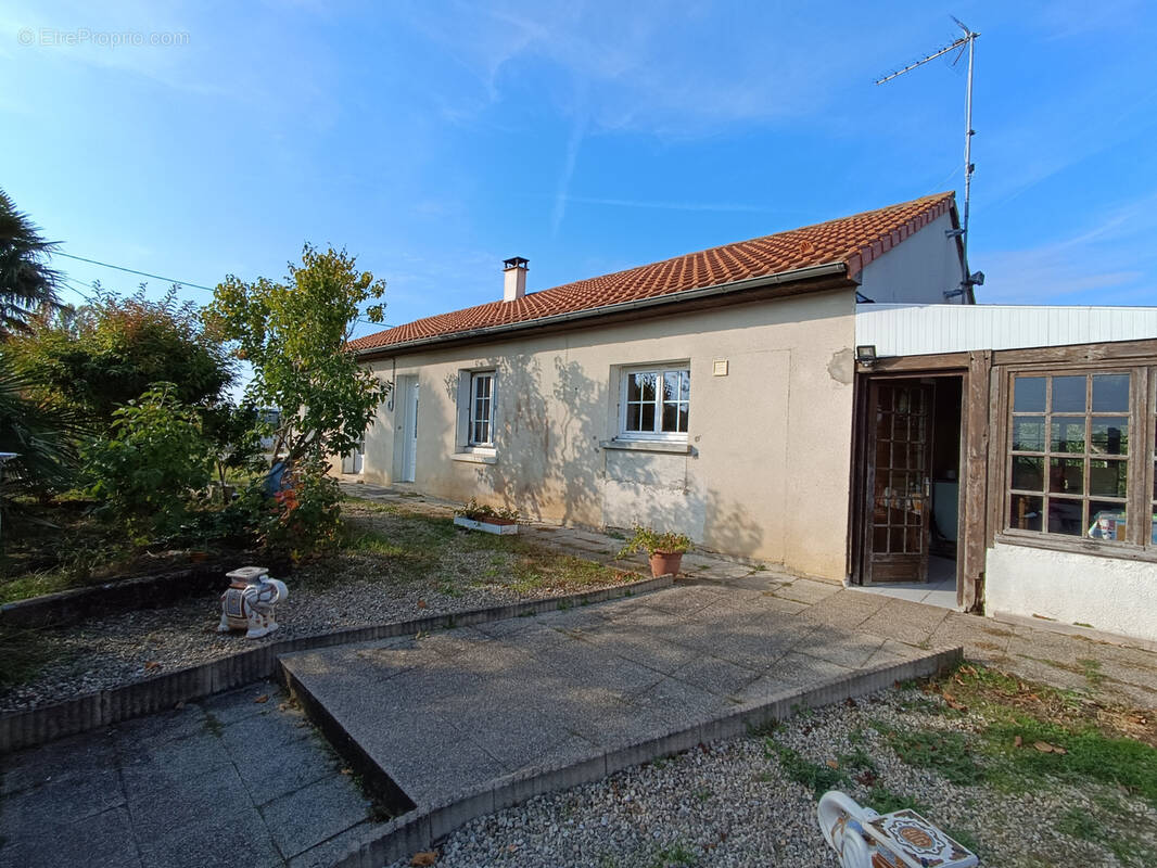 Maison à BOUILLE-LORETZ