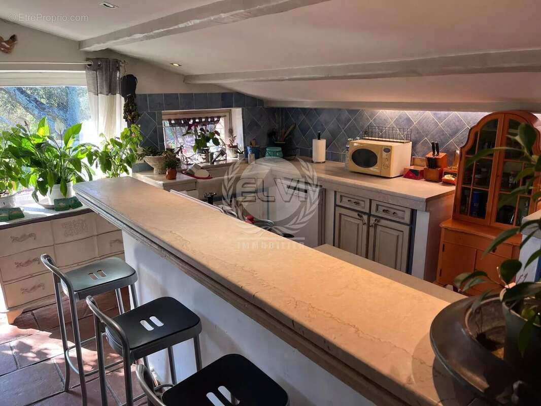 Maison à PLAN-DE-LA-TOUR