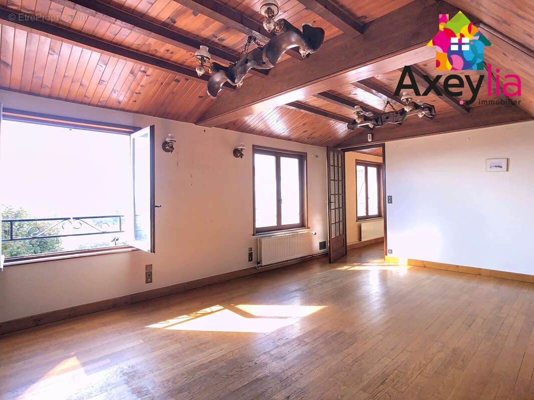 Maison à PERRIGNY-SUR-LOIRE