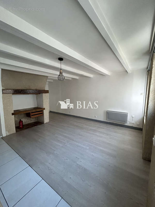 Appartement à PONT-L&#039;EVEQUE