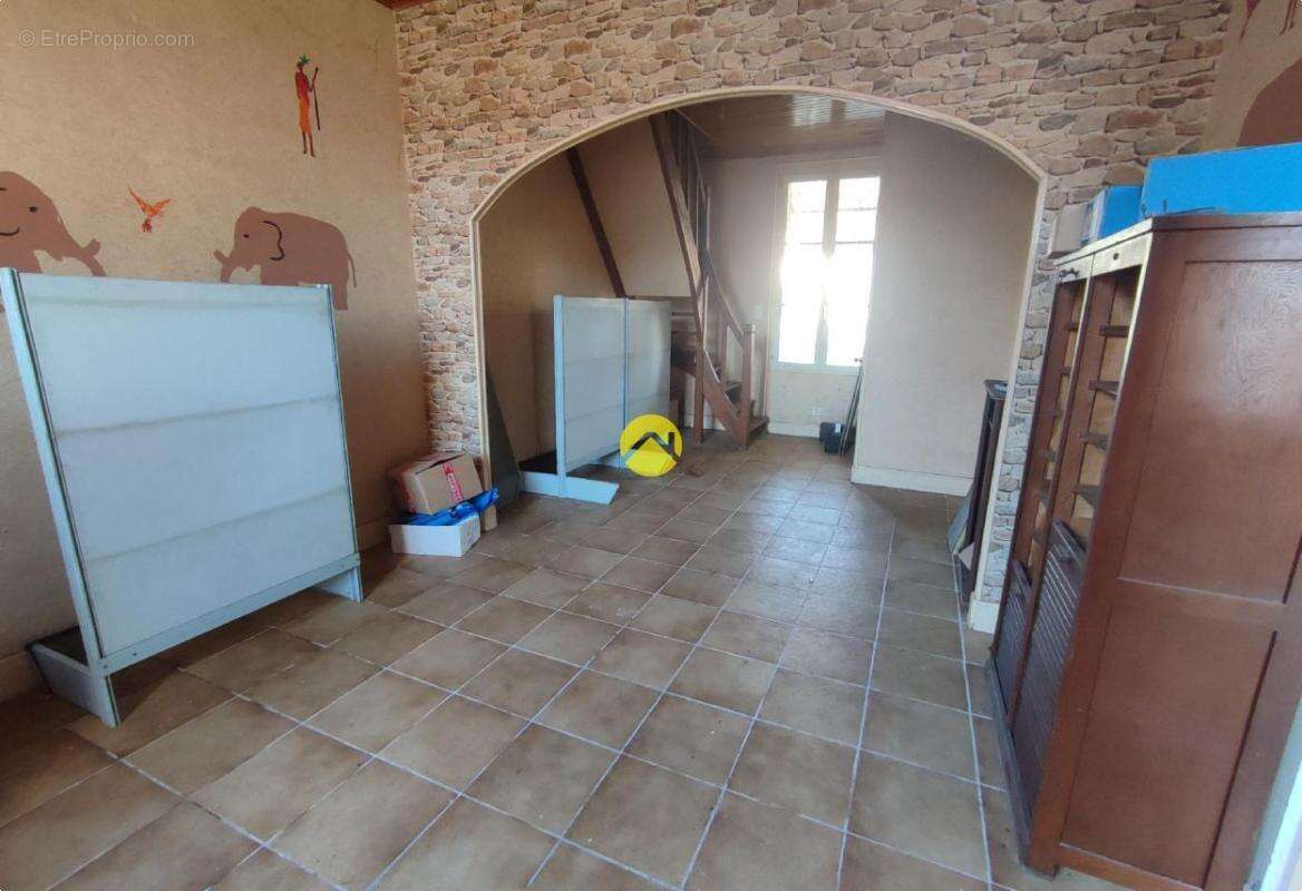 Maison à VAILLY-SUR-SAULDRE