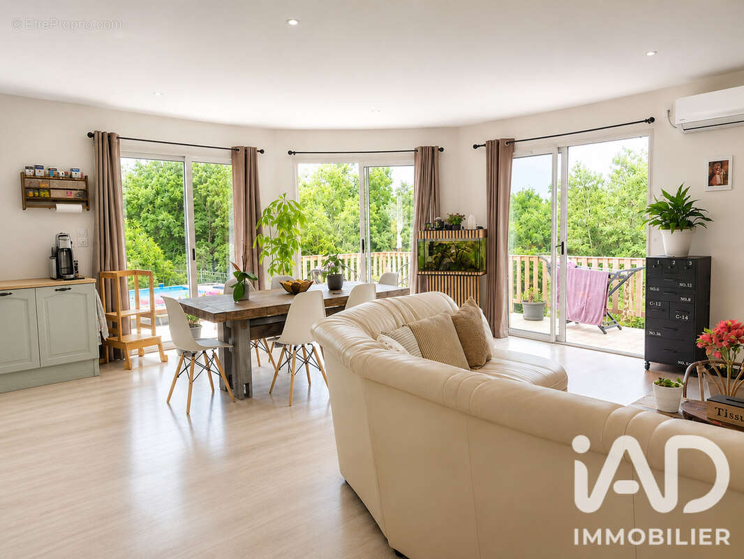 Maison 154 m² à Carsac-Aillac  - photo 6