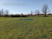 Terrain à BARRY-D&#039;ISLEMADE