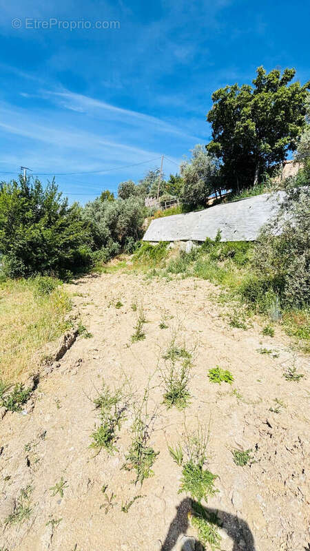 Terrain à FUVEAU