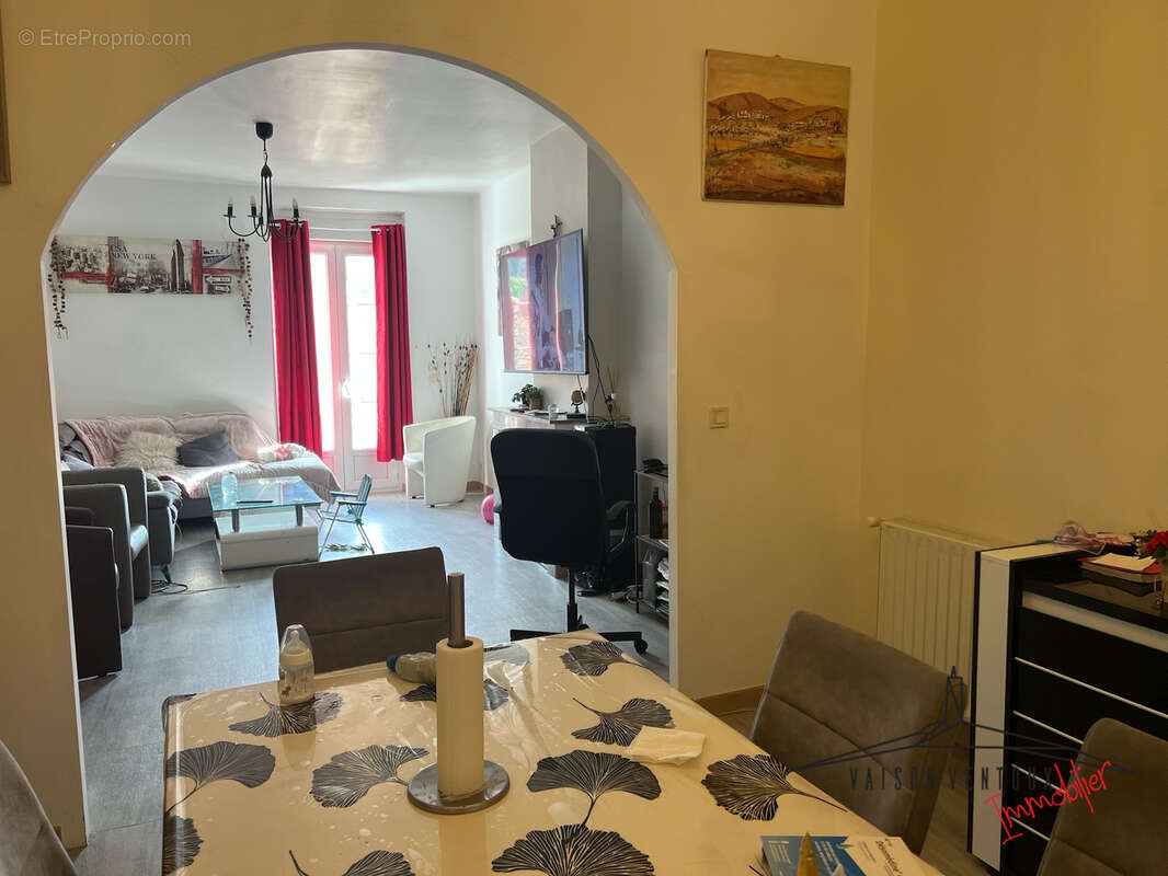 Appartement à NYONS