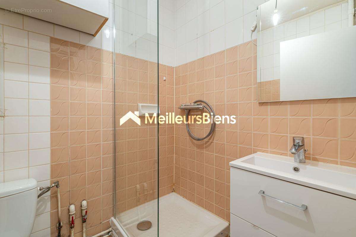 Appartement à PARIS-11E