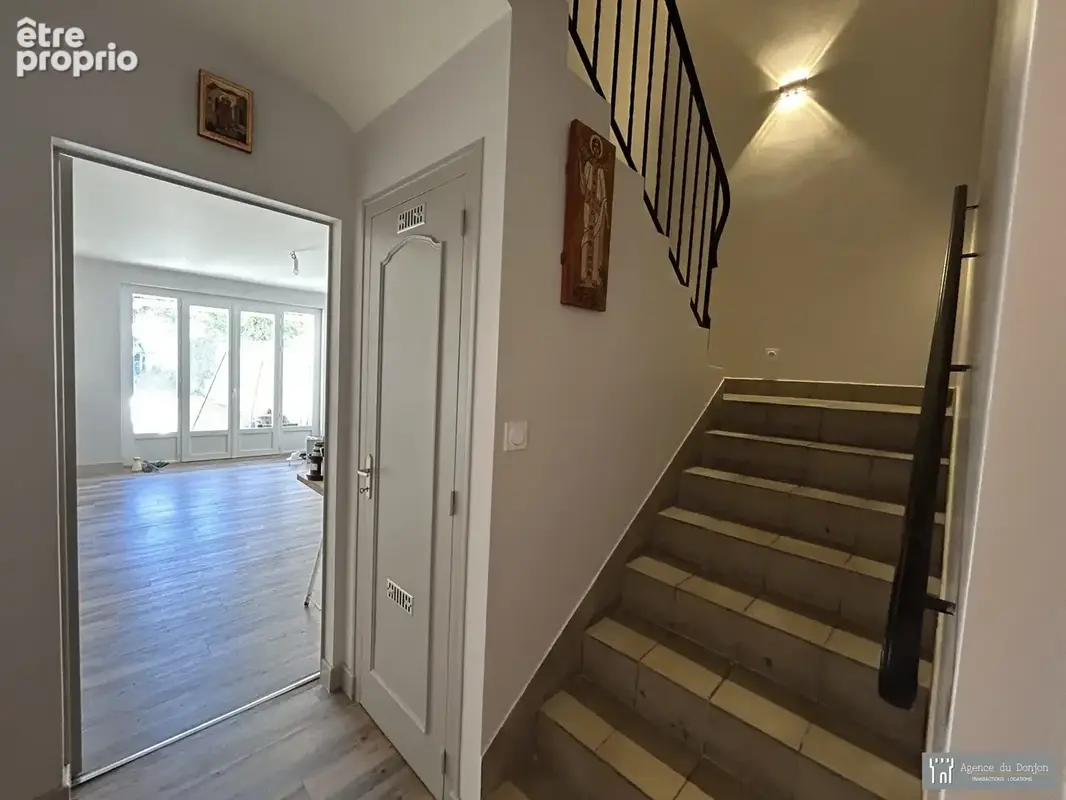 Maison 8 pièces 194 m² à vendre à Pons (17800) - photo 2