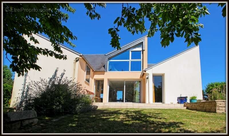 Maison à SAINT-PAIR-SUR-MER